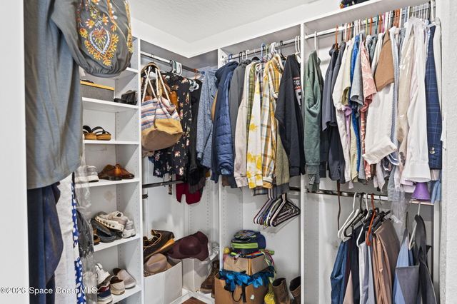 390 Nora Avenue, Merritt Island, FL 32952