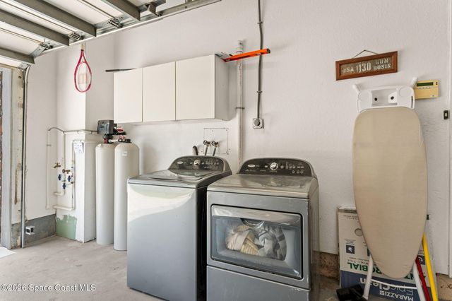 390 Nora Avenue, Merritt Island, FL 32952