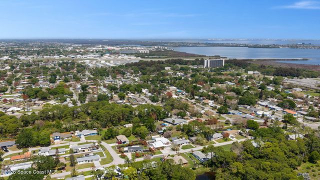 390 Nora Avenue, Merritt Island, FL 32952