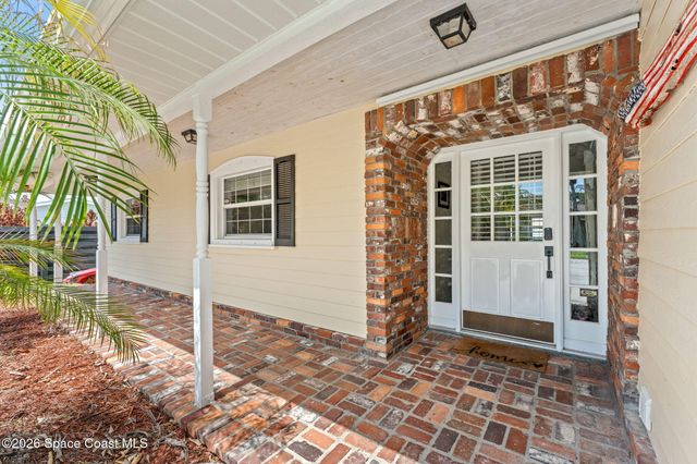 390 Nora Avenue, Merritt Island, FL 32952