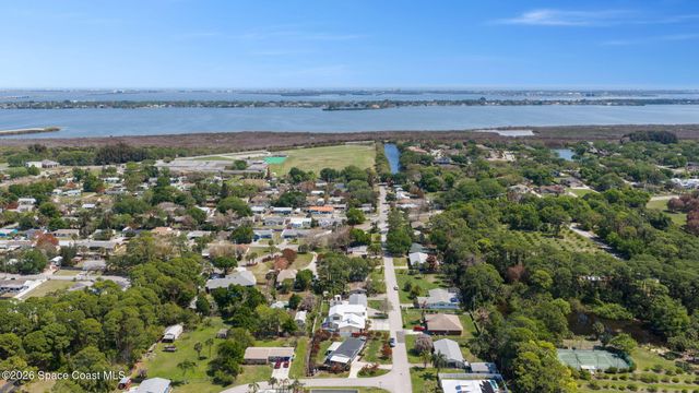 390 Nora Avenue, Merritt Island, FL 32952