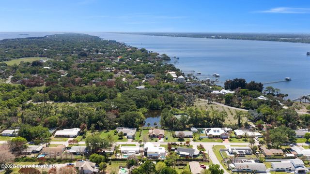 390 Nora Avenue, Merritt Island, FL 32952