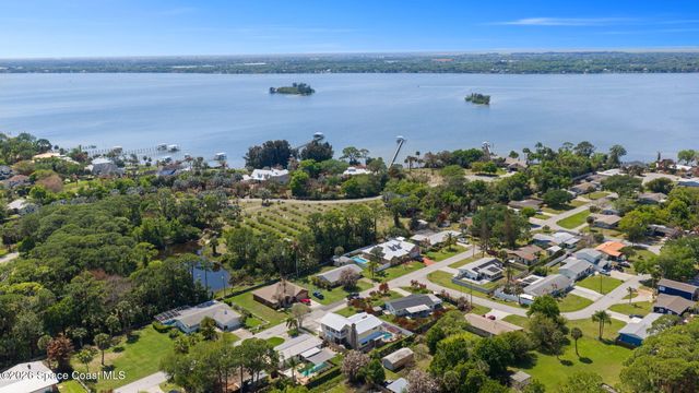 390 Nora Avenue, Merritt Island, FL 32952