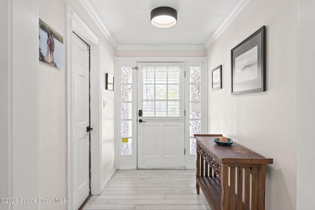 390 Nora Avenue, Merritt Island, FL 32952