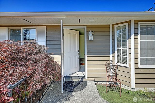 740 Commodore Lane, Camano Island, WA 98282