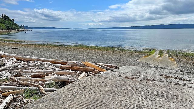 740 Commodore Lane, Camano Island, WA 98282