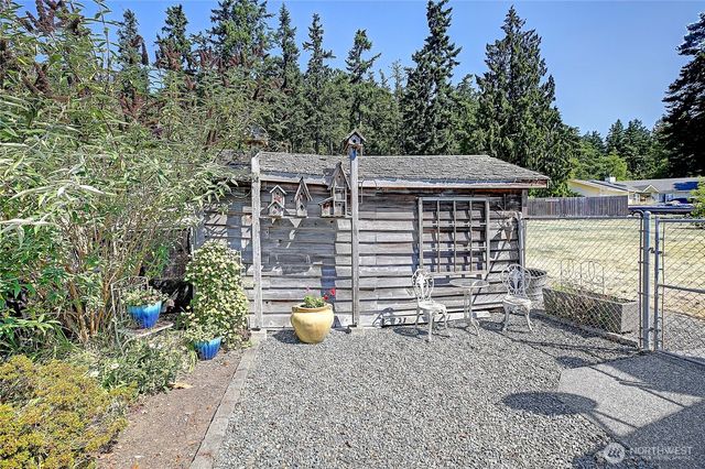 740 Commodore Lane, Camano Island, WA 98282