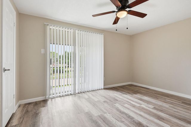 6703 Krause Drive, Houston, TX 77489