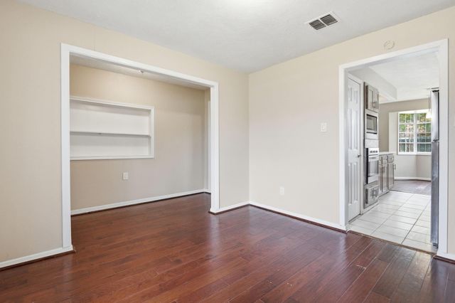 6703 Krause Drive, Houston, TX 77489