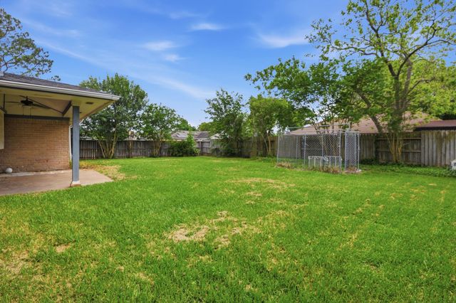6703 Krause Drive, Houston, TX 77489