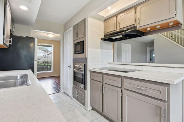 6703 Krause Drive, Houston, TX 77489