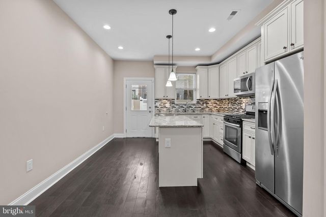 2113 REED ST, Philadelphia, PA 19146