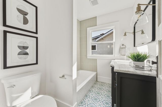 1473 33rd St, Sacramento, CA 95816