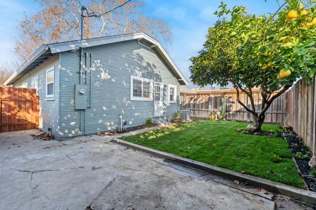1473 33rd St, Sacramento, CA 95816