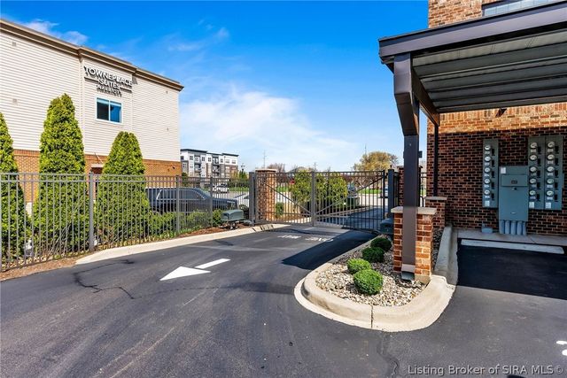 218 Mulberry Street, Jeffersonville, IN 47130