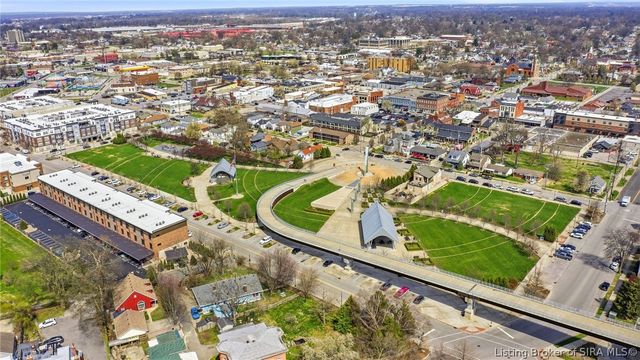 218 Mulberry Street, Jeffersonville, IN 47130