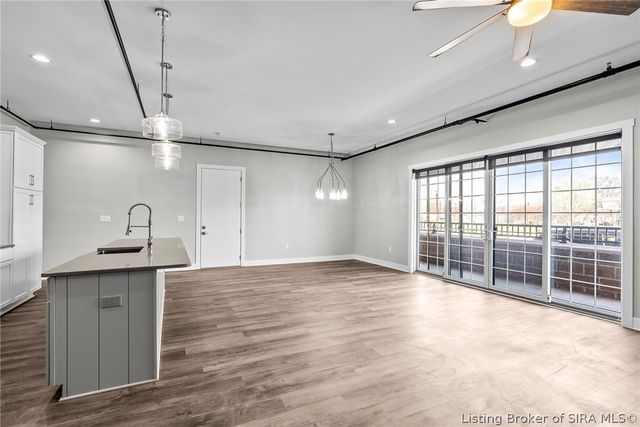 218 Mulberry Street, Jeffersonville, IN 47130