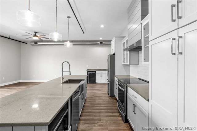 218 Mulberry Street, Jeffersonville, IN 47130