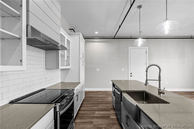 218 Mulberry Street, Jeffersonville, IN 47130