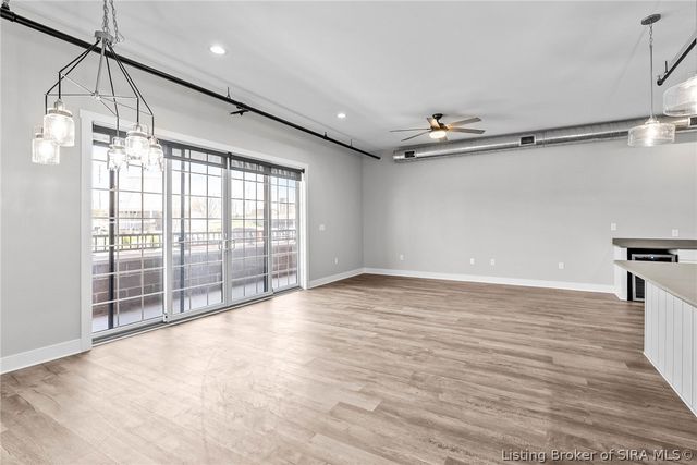 218 Mulberry Street, Jeffersonville, IN 47130