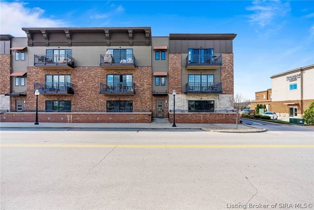 218 Mulberry Street, Jeffersonville, IN 47130