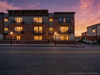 218 Mulberry Street, Jeffersonville, IN 47130