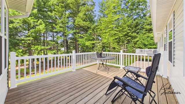 1421 E Addison Way, Muskegon, MI 49445