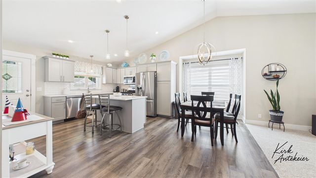 1421 E Addison Way, Muskegon, MI 49445
