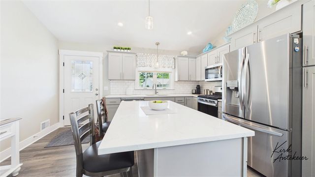 1421 E Addison Way, Muskegon, MI 49445