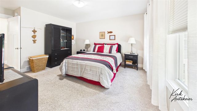 1421 E Addison Way, Muskegon, MI 49445