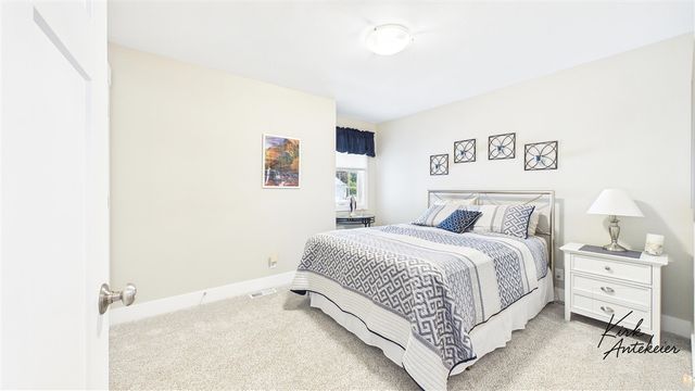 1421 E Addison Way, Muskegon, MI 49445