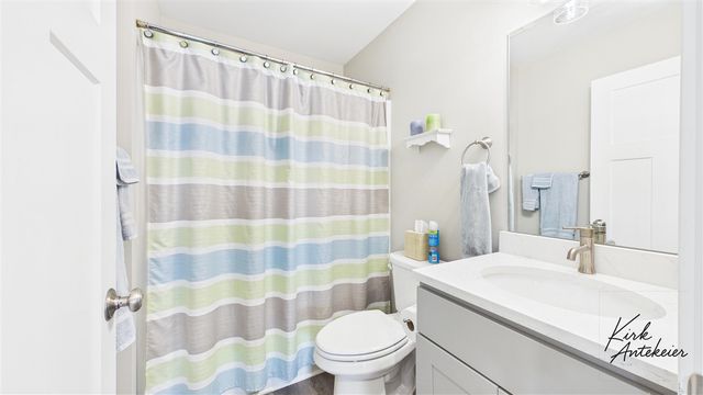 1421 E Addison Way, Muskegon, MI 49445