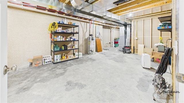 1421 E Addison Way, Muskegon, MI 49445