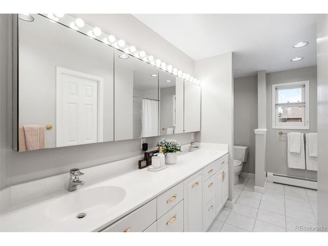 5832 S Geneva St, Greenwood Village, CO 80111