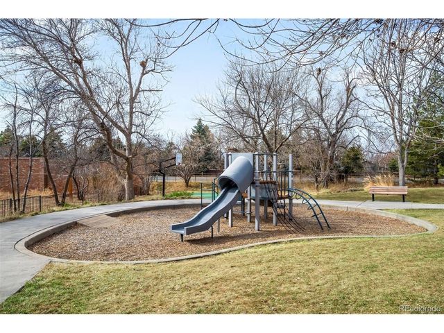 5832 S Geneva St, Greenwood Village, CO 80111