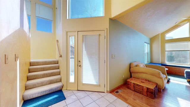 711 Falls View Dr, Twin Falls, ID 83301