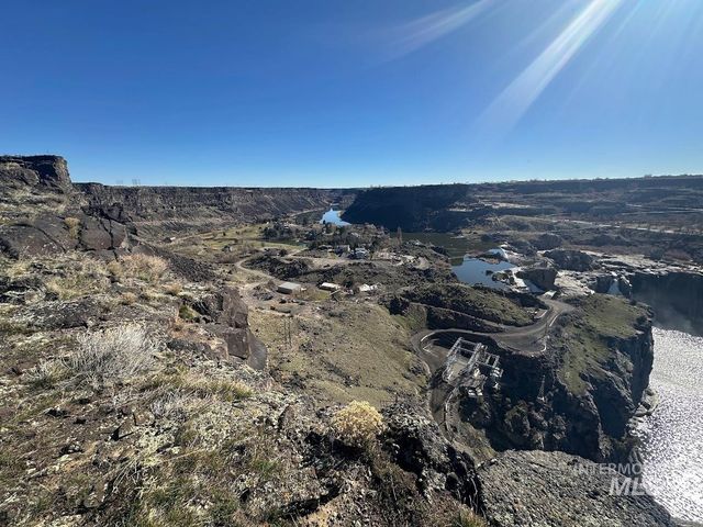 711 Falls View Dr, Twin Falls, ID 83301