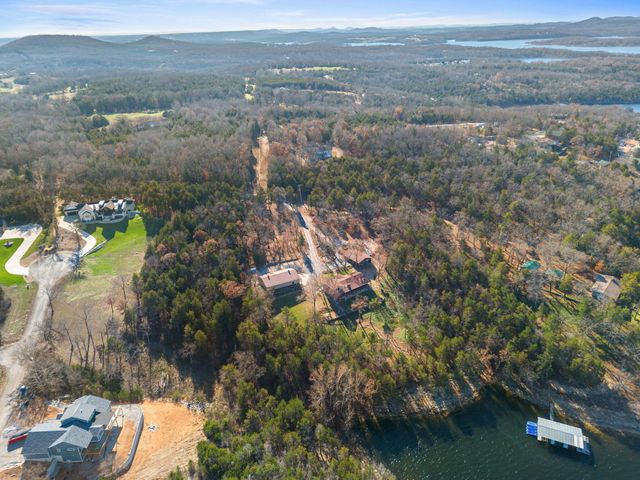 213 Hydes Hollow Lane, Lampe, MO 65681