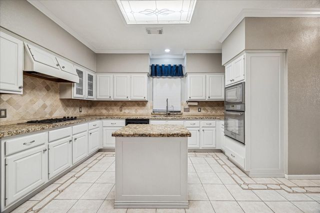 3627 Red Oak Branch Lane, Kingwood, TX 77345