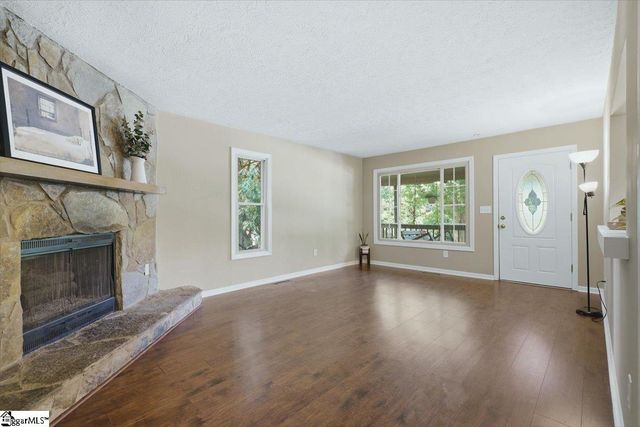 124 Nottingham Lane, Easley, SC 29640