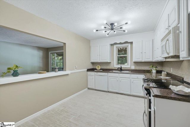 124 Nottingham Lane, Easley, SC 29640