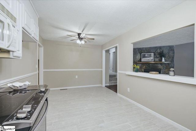 124 Nottingham Lane, Easley, SC 29640