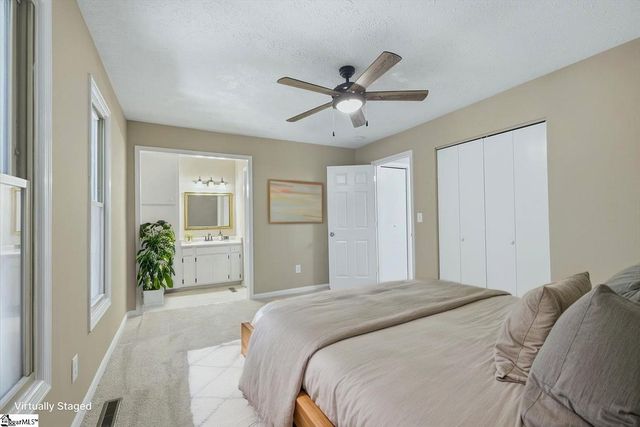 124 Nottingham Lane, Easley, SC 29640