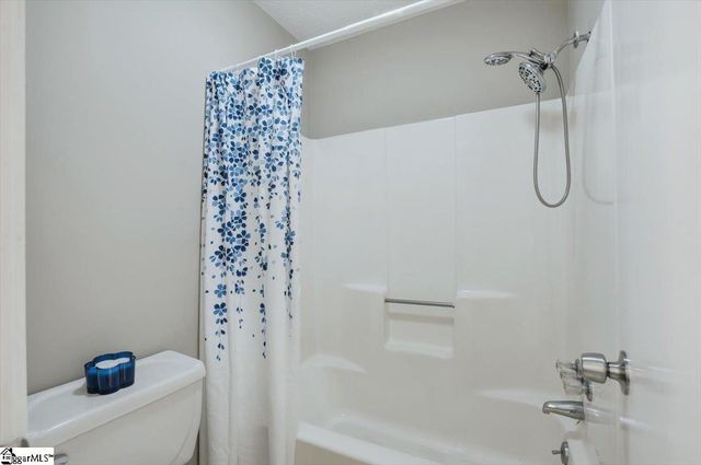 124 Nottingham Lane, Easley, SC 29640
