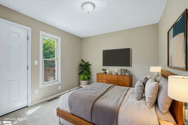 124 Nottingham Lane, Easley, SC 29640