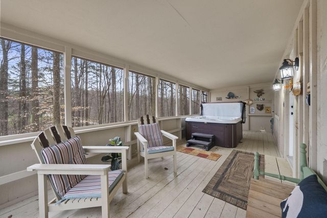 20554 Thompson Ridge Road, Laurelville, OH 43135