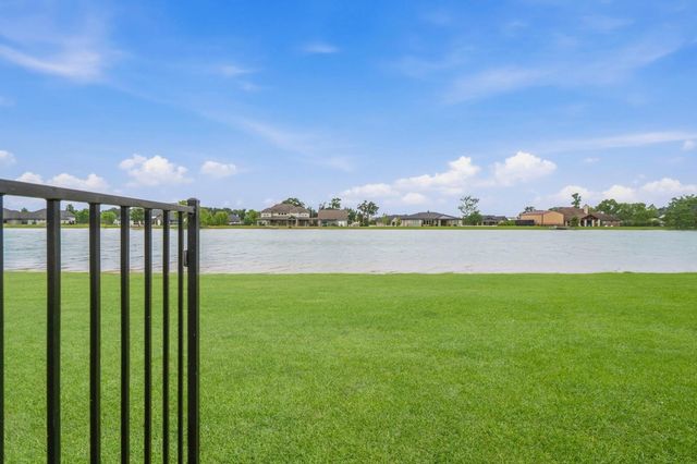 32302 Tall Oaks Way, Magnolia, TX 77354