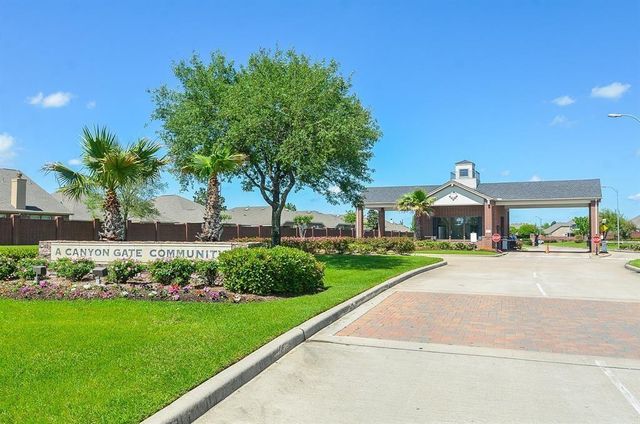 8510 Brinklow Point Drive, Cypress, TX 77433