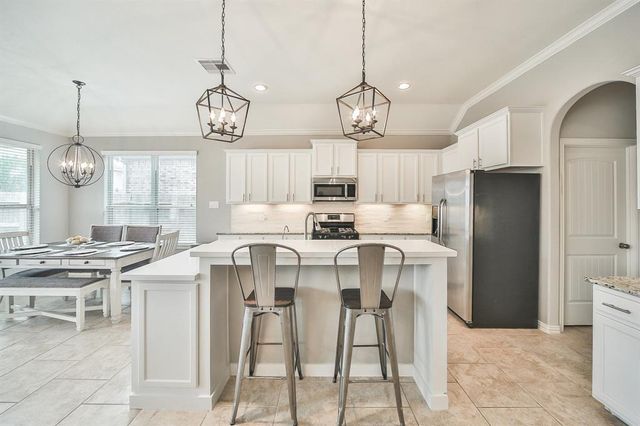 8510 Brinklow Point Drive, Cypress, TX 77433