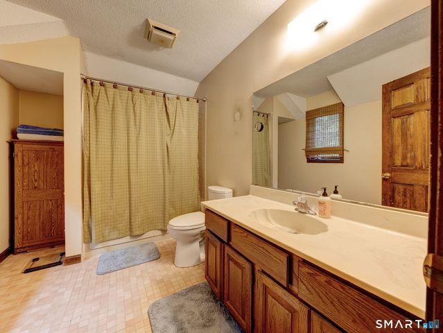 522 Springfield Road, Somers, CT 06071